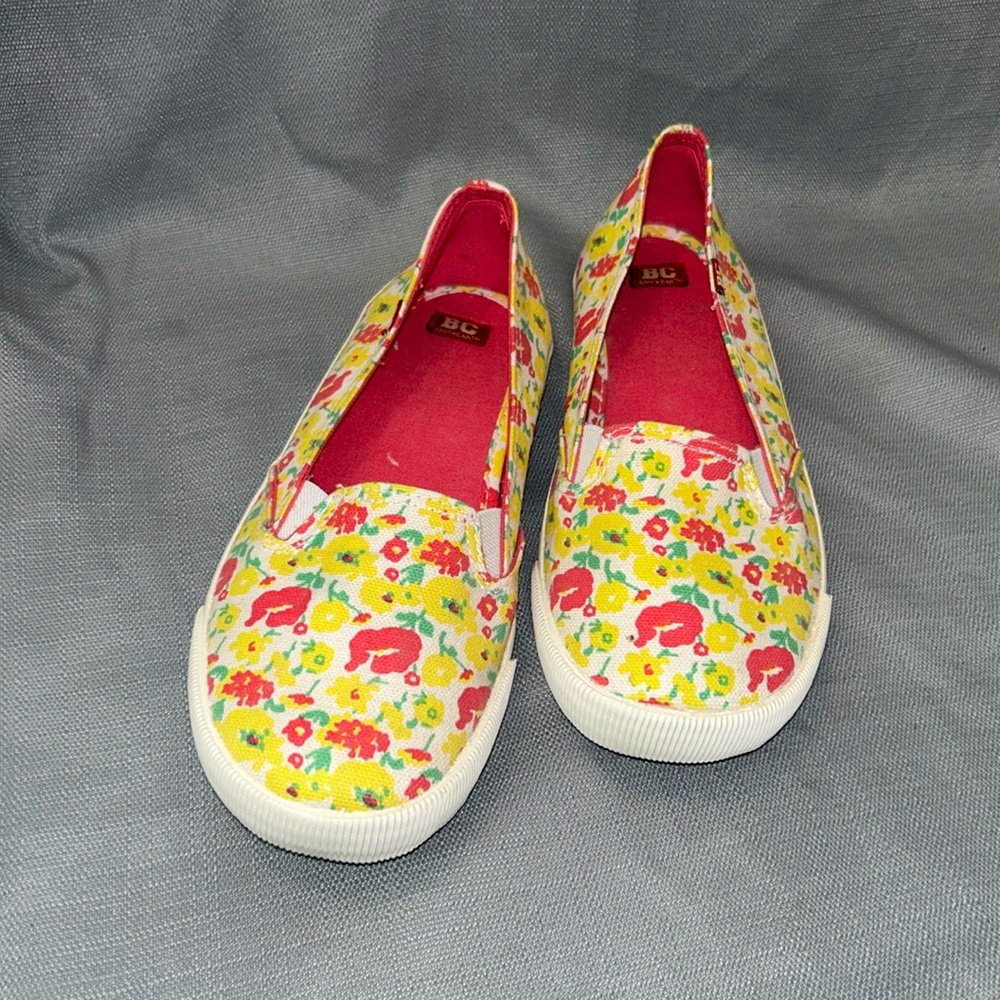 BC footwear flats. On fire floral.